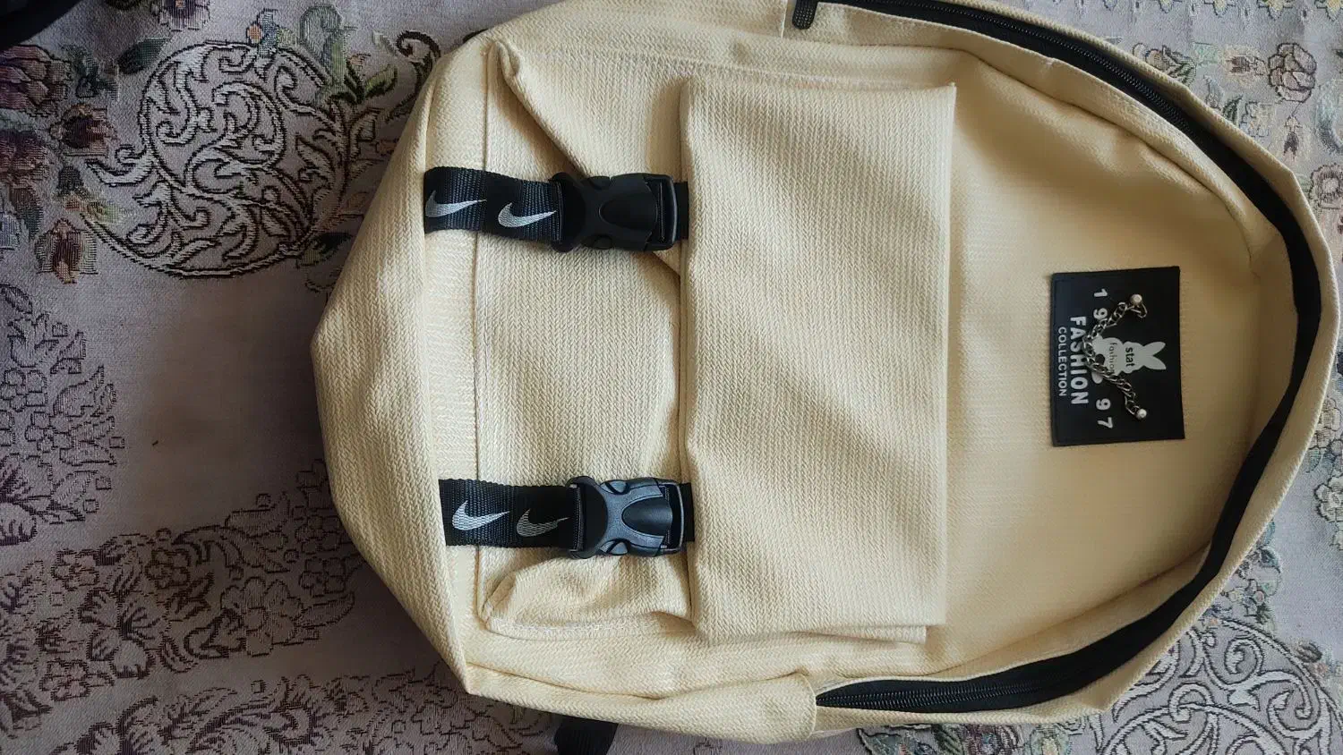 کیف مدرسه|کیف، کفش، کمربند|سقز, |دیوار