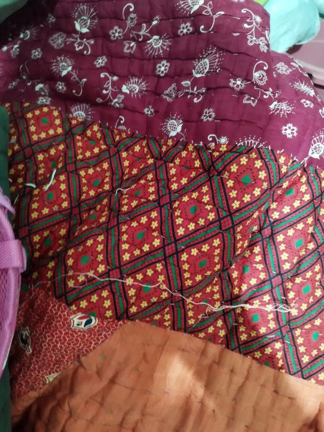 پتو  لهاف  تشک سالم تمیز زیبا|رختخواب، بالش، پتو|قزوین, |دیوار