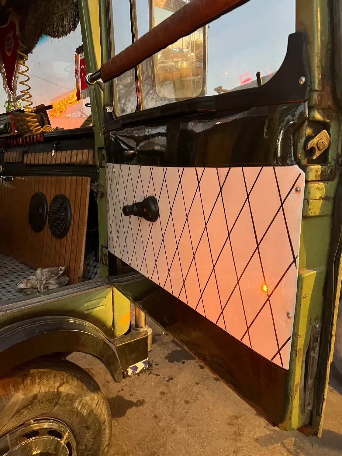 جرثقیل خاور سه تن ۶۰۸ مدل ۶۰دستگاه یونیک|خودرو سنگین|همدان, |دیوار