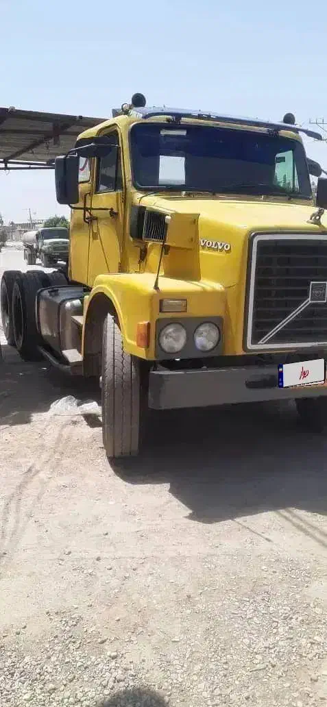 ولوو n12 کشنده ۷۱|خودرو سنگین|اهواز, کوی مندلی(سه راه خرمشهر)|دیوار