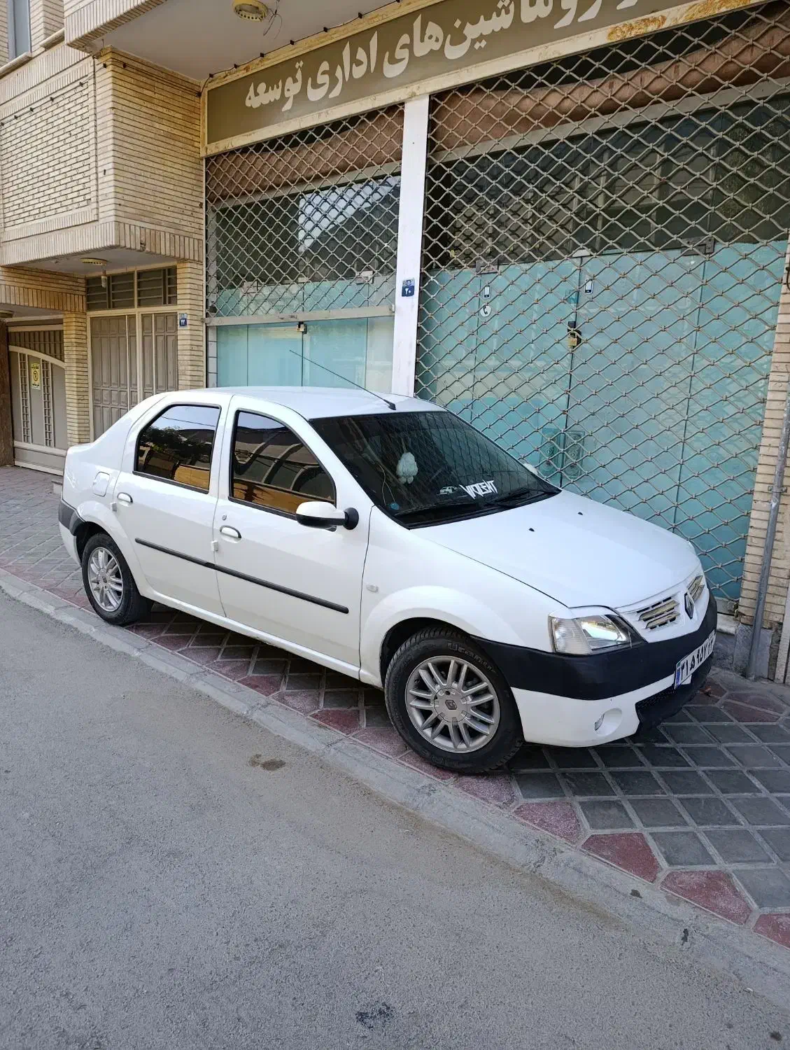 ال۹۰ مدل ۹۶|خودرو سواری و وانت|اصفهان, برازنده|دیوار