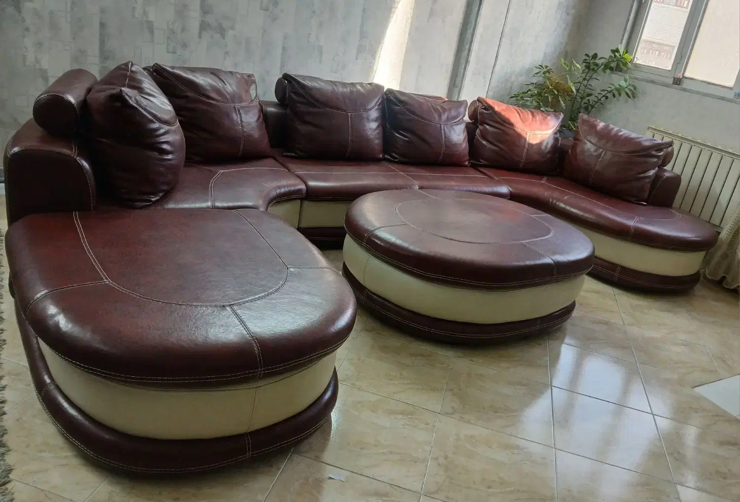 مبل چرم ۷ نفره|مبلمان خانگی و میز عسلی|شیراز, مبعث|دیوار