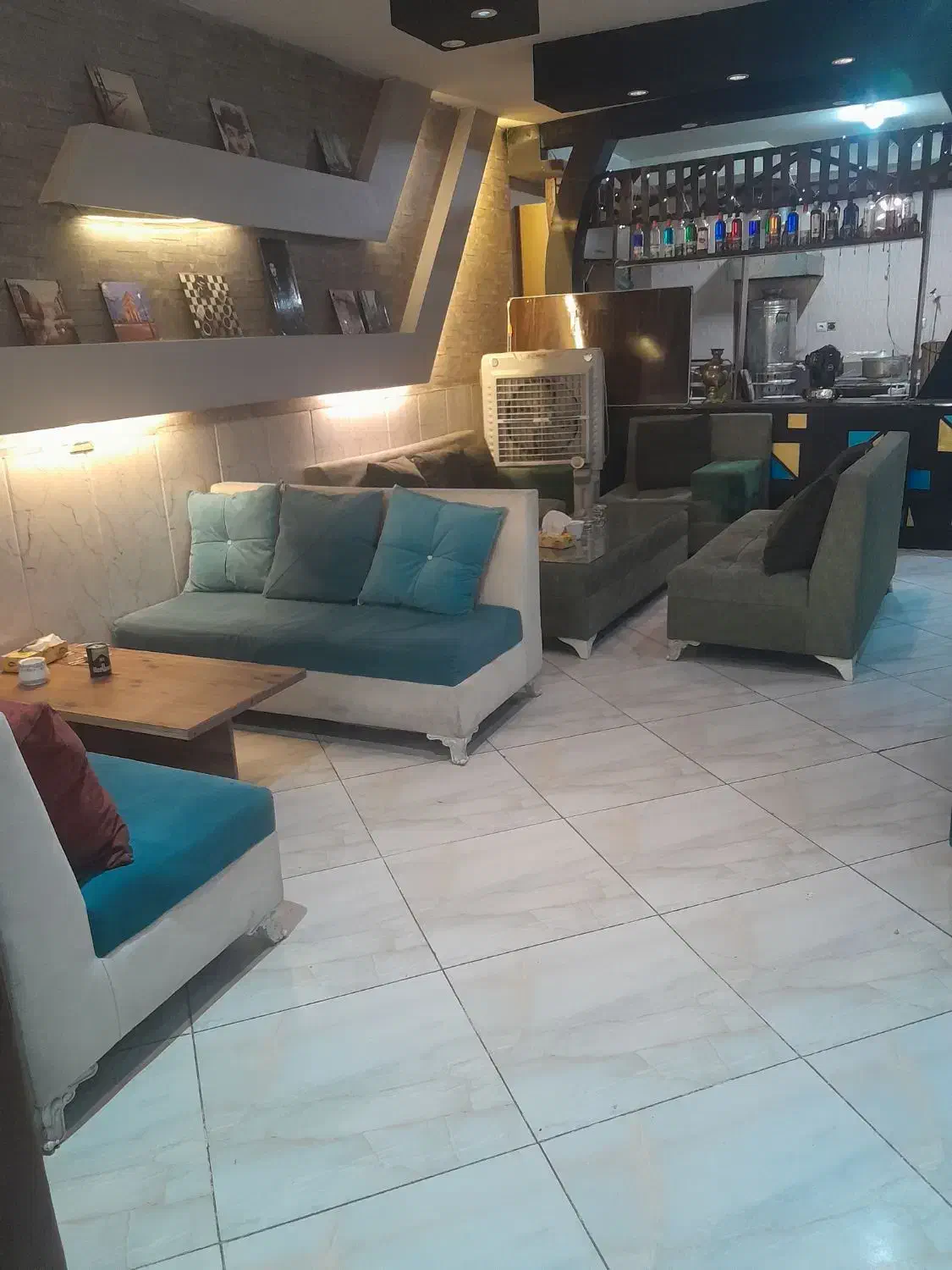 سالن کار در کافه لیدو|استخدام خدمات فروشگاه و رستوران|خواجه, |دیوار