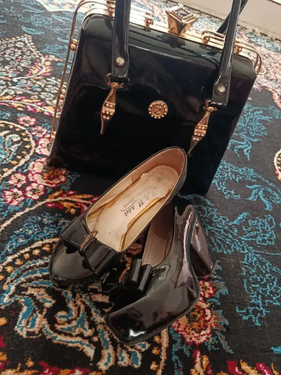 کیف و کفش|کیف، کفش، کمربند|تویسرکان, |دیوار