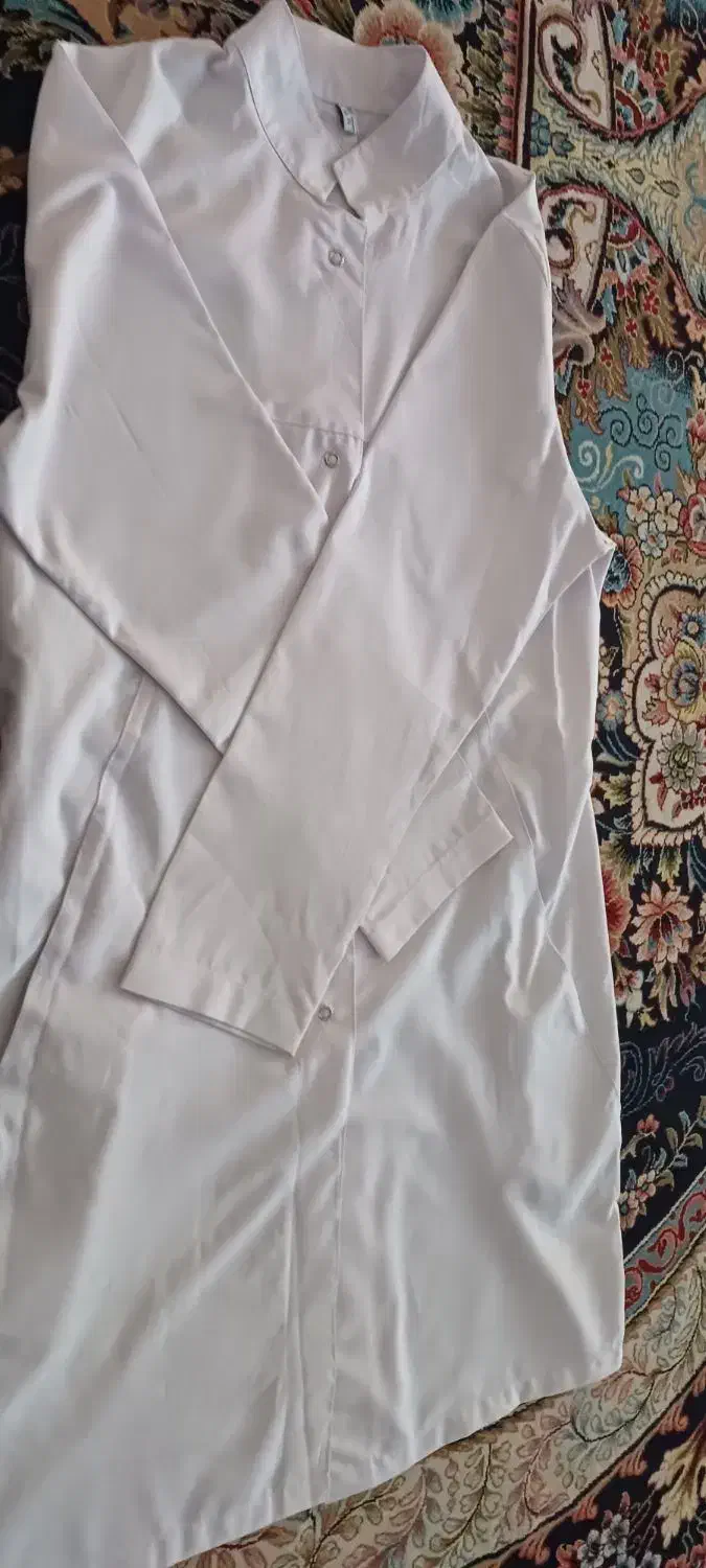 لباس سفید پرستاری|لباس|گنبد کاووس, |دیوار