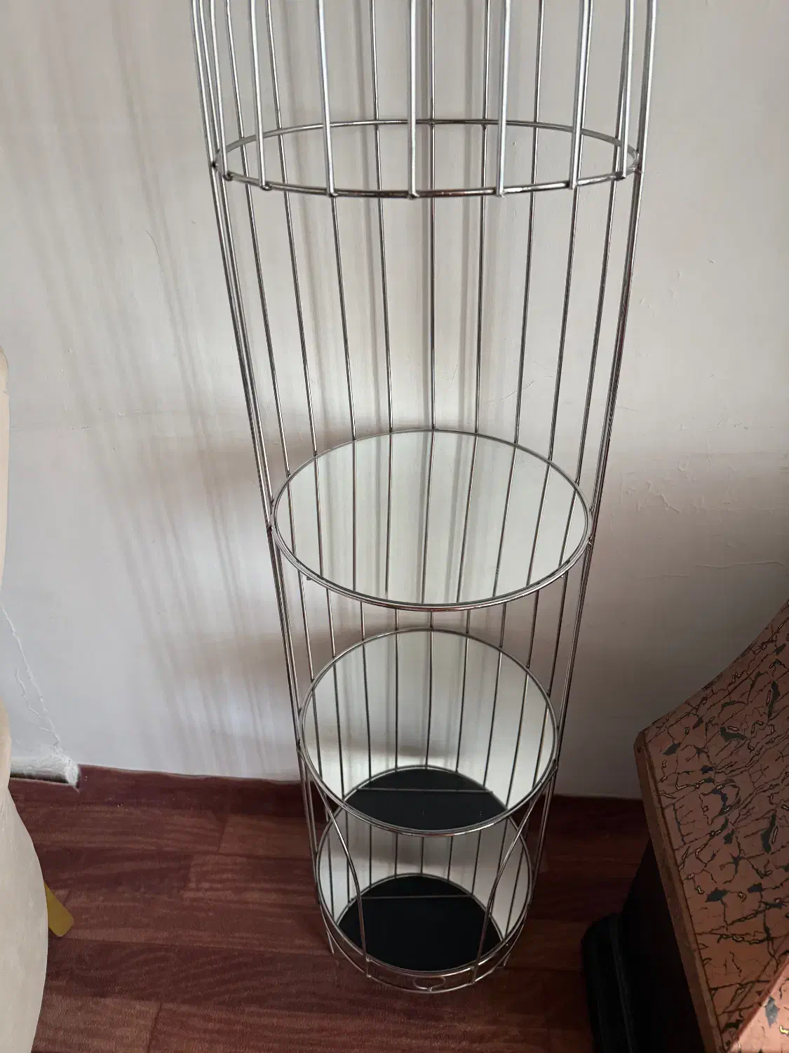 ویترین شیشه ای سه طبقه|بوفه، ویترین، کنسول|چمستان, |دیوار