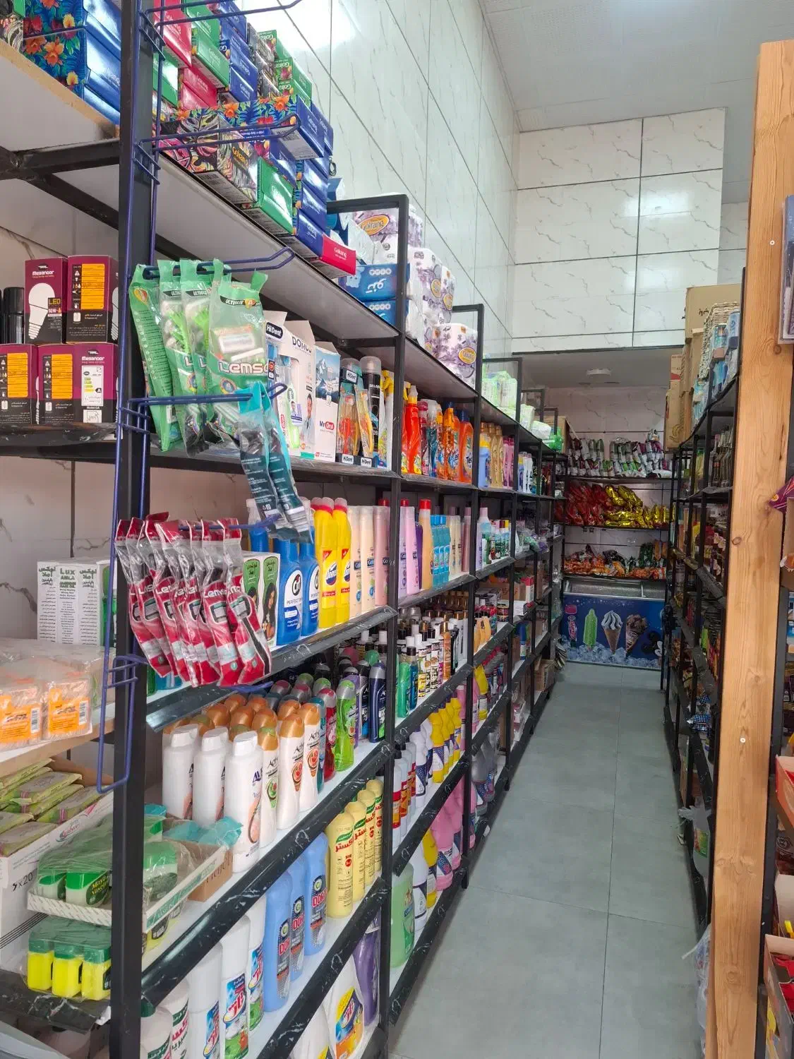 واگذاری سوپرمارکت فعال در خانه کارگربلواردانشجو|اجارهٔ مغازه و غرفه|شاهینشهر, خانه کارگر|دیوار