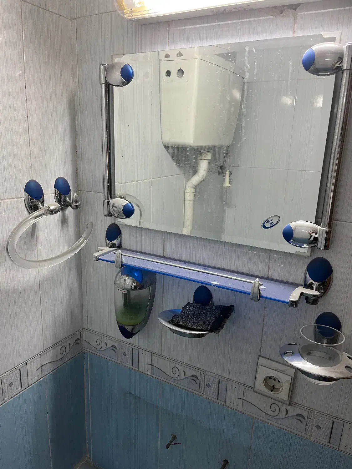 روشویی و ایینه و شیر اب|لوازم سرویس بهداشتی|اصفهان, مهدی آباد|دیوار