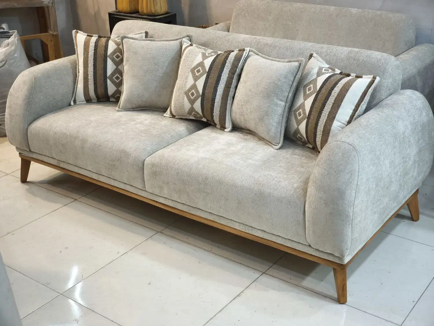 تعمیرات تخصصی انواع مبلمان|خدمات پیشه و مهارت|شیراز, شهرک رضوان|دیوار