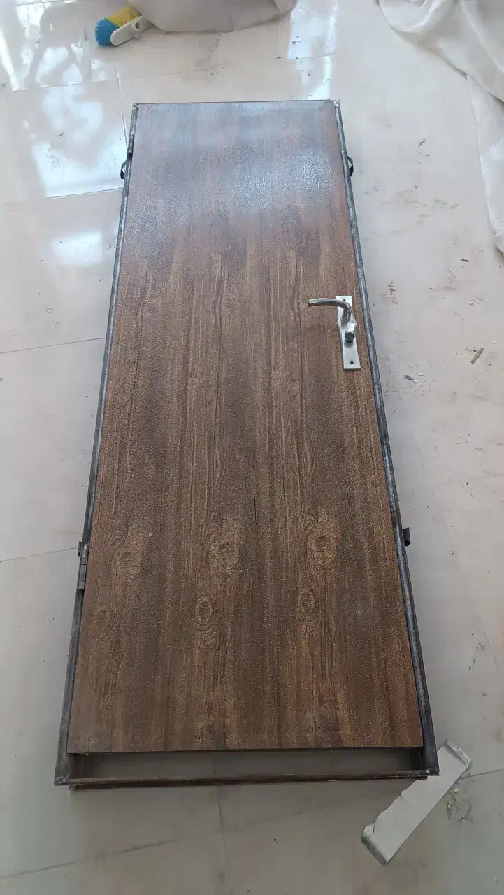 درب حمام و موکت|مصالح و تجهیزات ساختمان|تکاب, |دیوار