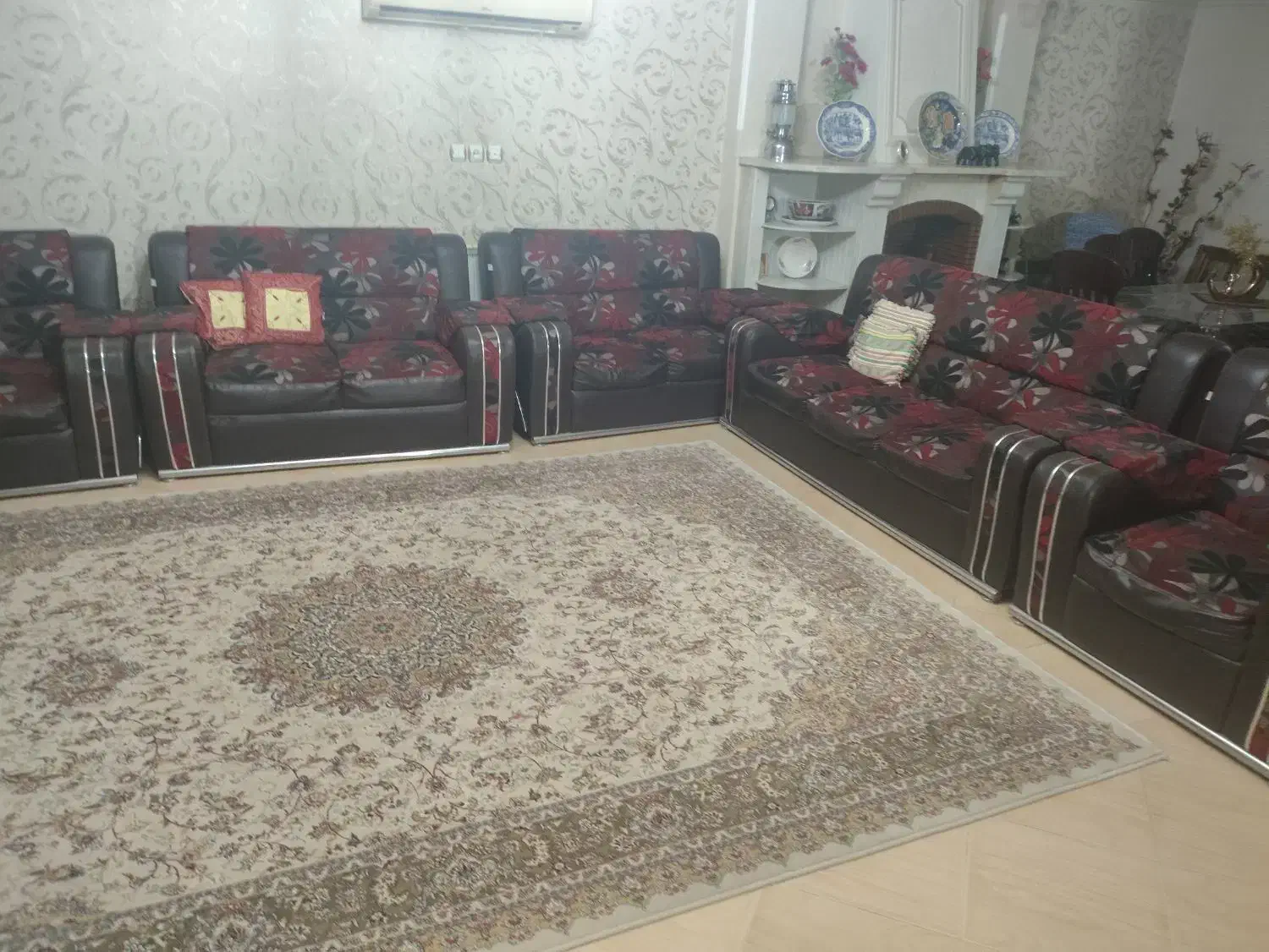 مبل ۹ نفره راحتی|مبلمان خانگی و میز عسلی|سمنان, |دیوار