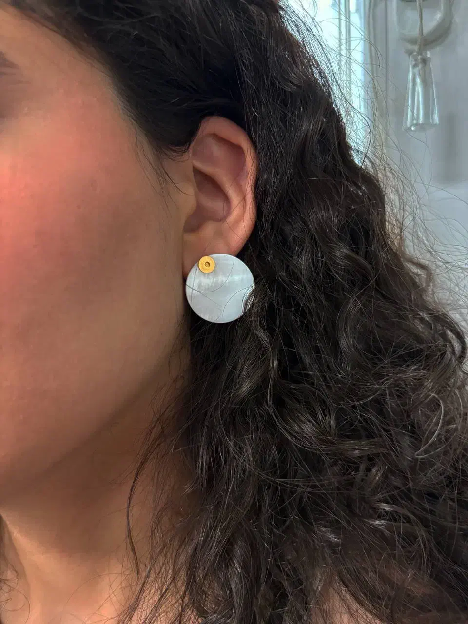 گوشواره صدفی رنگ ثابت و میخ استیل با تخفیف ویژه|بدلیجات|اسلامشهر, شهرک مفیدی|دیوار