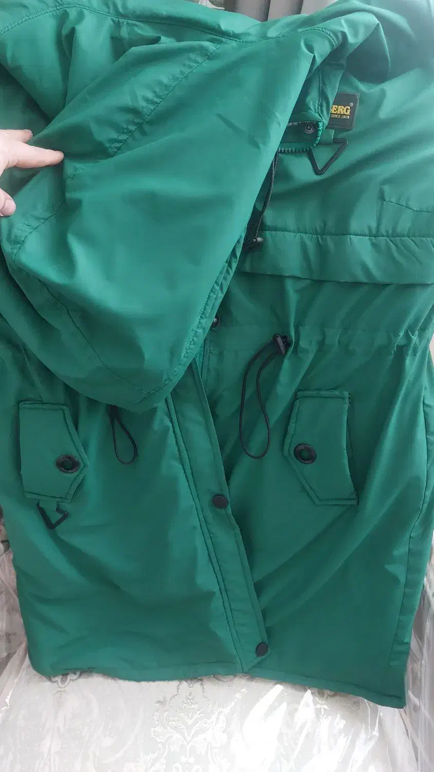 کاپشن|لباس|کرج, شهرک فرهنگیان|دیوار