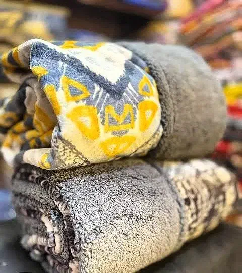 پتو عمده|رختخواب، بالش، پتو|قم, شاه ابراهیم|دیوار