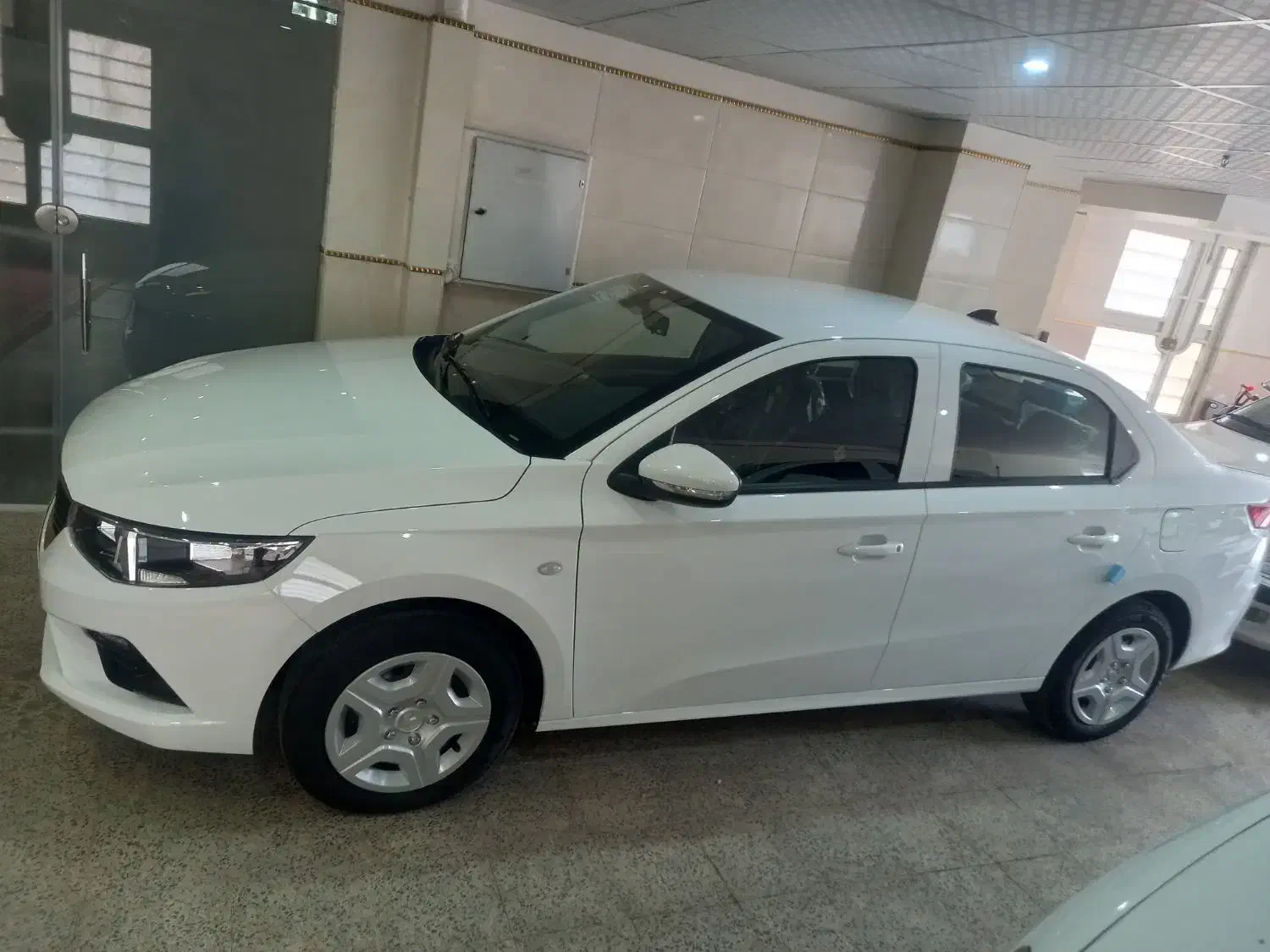 تارا v یک پلاس|خودرو سواری و وانت|همدان, |دیوار