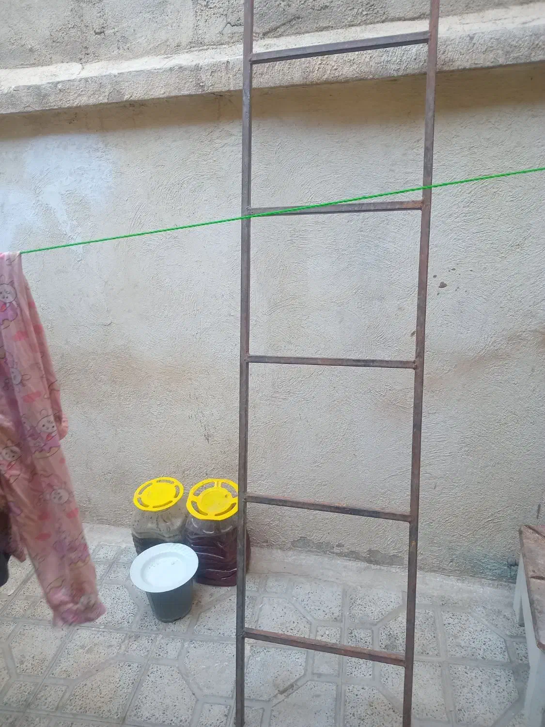 نردبان. آهنی|مصالح و تجهیزات ساختمان|مشکیندشت, |دیوار