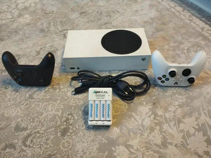 Xbox series s|کنسول، بازی ویدئویی و آنلاین|مشهد, ایمان|دیوار