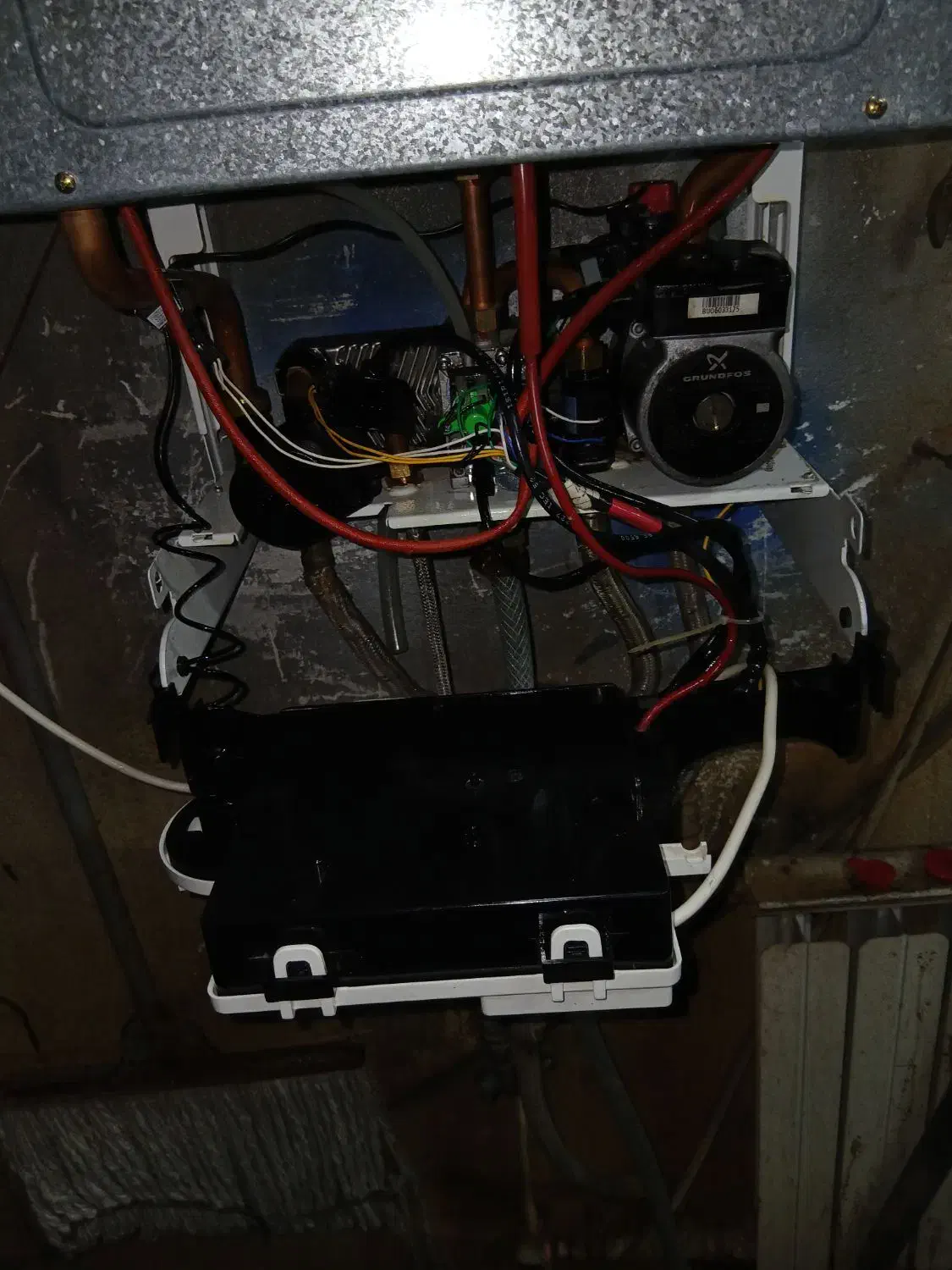 پکیج شوفاژدیواری|آبگرمکن، پکیج، شوفاژ|بابل, |دیوار