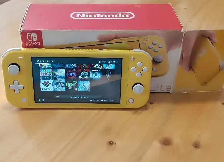 کنسول دستی Nintendo switch lite کپی خور|کنسول، بازی ویدئویی و آنلاین|نوشهر, |دیوار