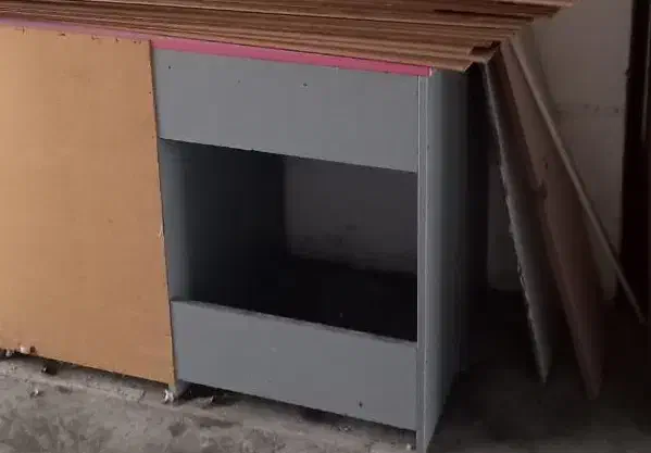 کمد ویترینی ومیز|کتابخانه، شلف، قفسههای دیواری|نوشهر, |دیوار