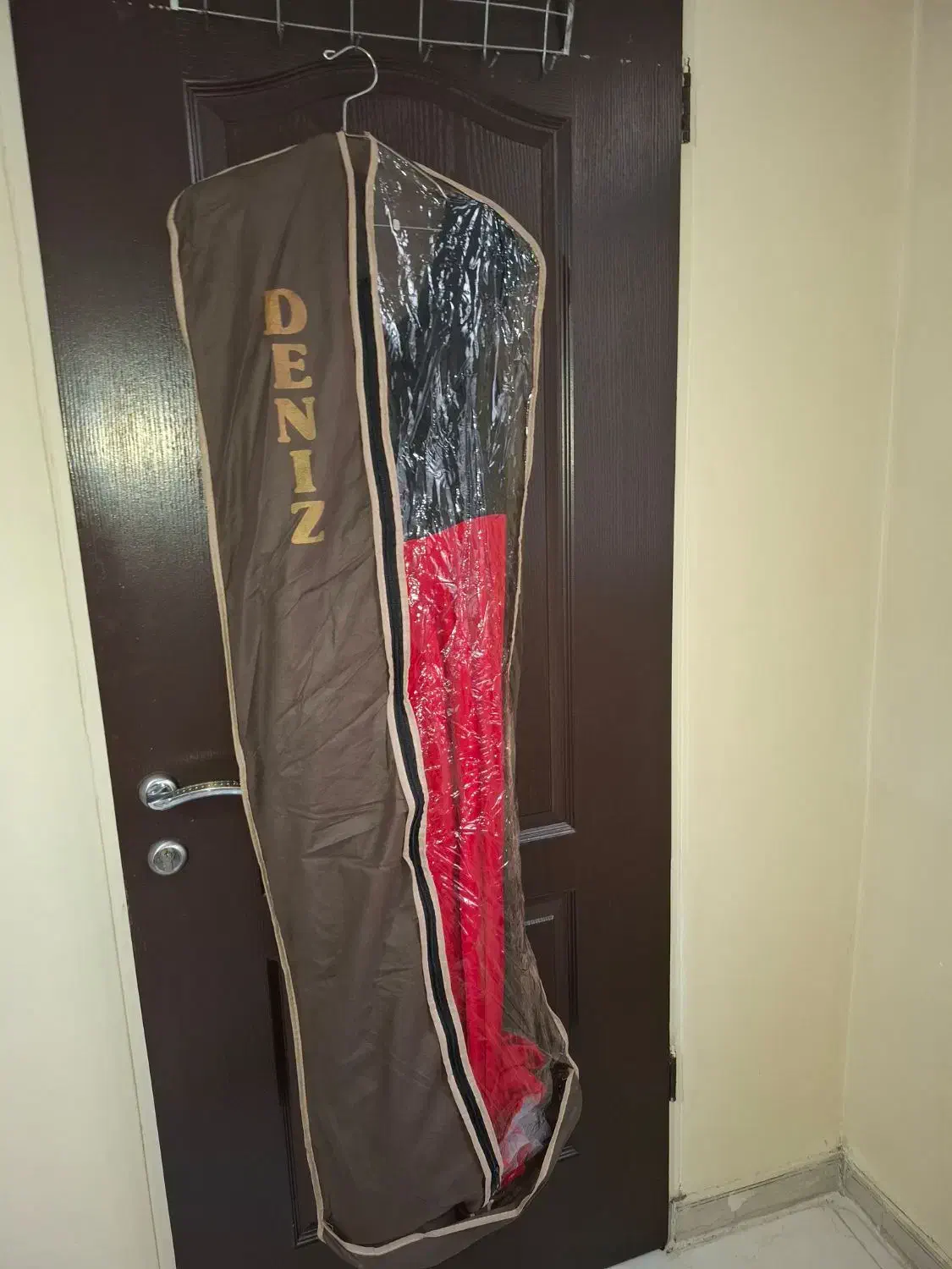 پیراهن مجلسی|لباس|تهران, امام زاده عبدالله|دیوار