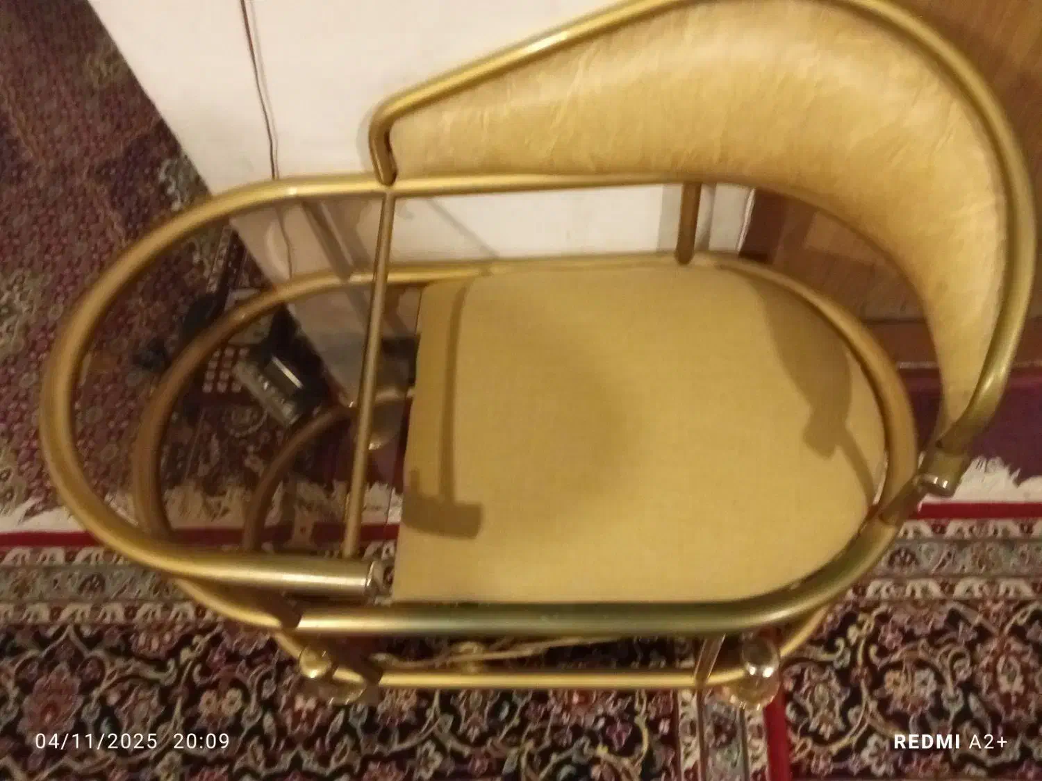 میزتلفن.مجلسی.باصندلی‌نشستن.|میز تلفن|خرم‌آباد, |دیوار