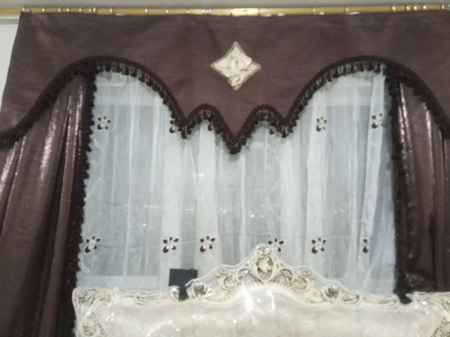 پرده|پرده، رانر، رومیزی|دماوند, دماوند|دیوار