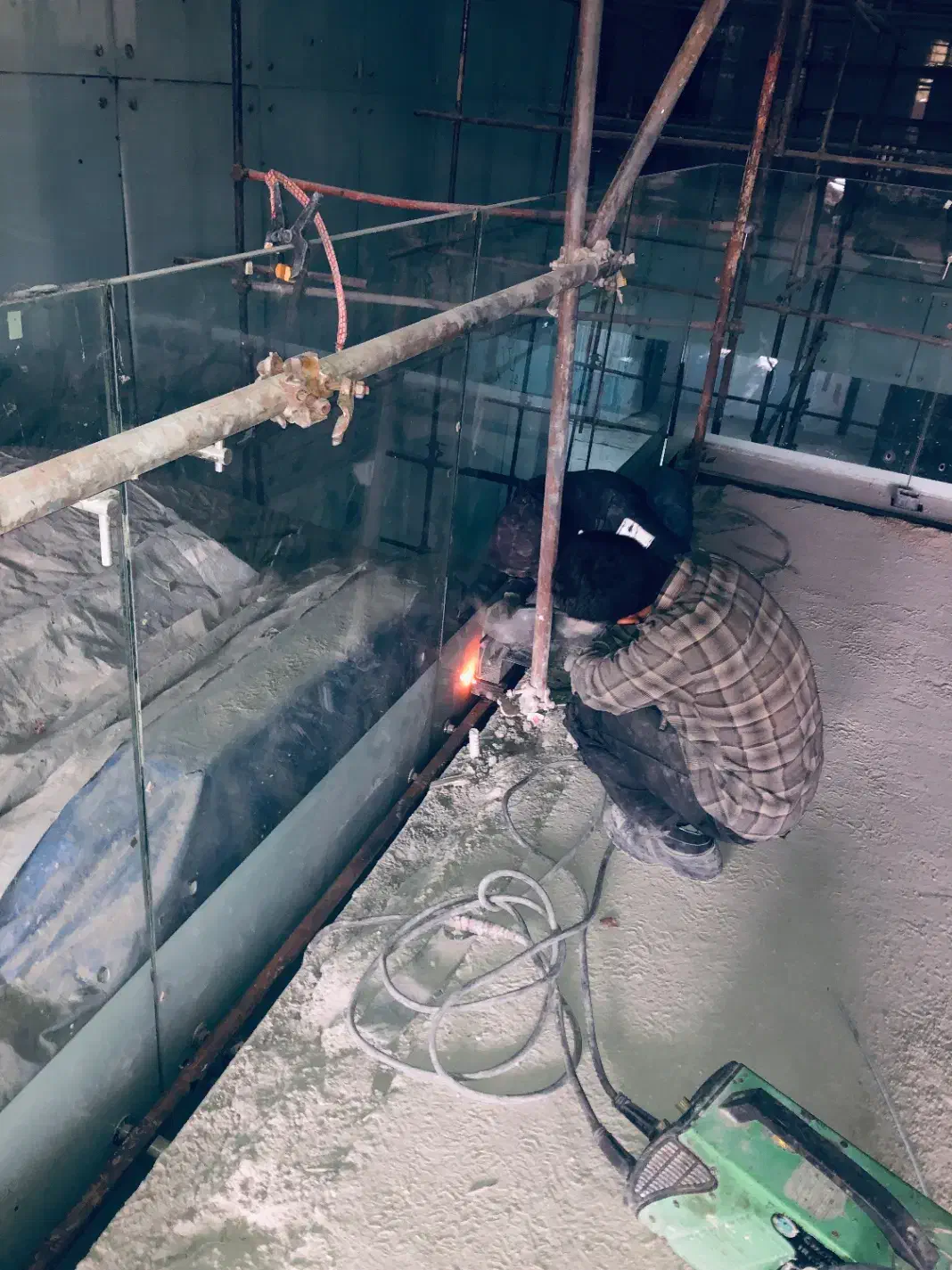 کارگر روزمزد ایرانی|استخدام معماری، عمران و ساختمانی|تهران, گلستان (شهرک راه آهن)|دیوار