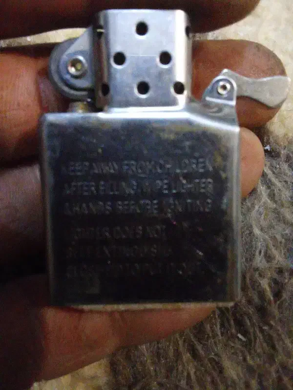 فندک بنزینی|کلکسیون اشیاء عتیقه|اهر, |دیوار