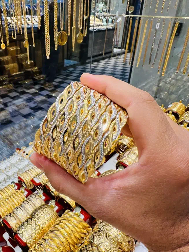 النگو اپل لوکس تا۳ روز فقط ((۷ درصد بالای تابلو))|جواهرات|شیراز, بازار|دیوار