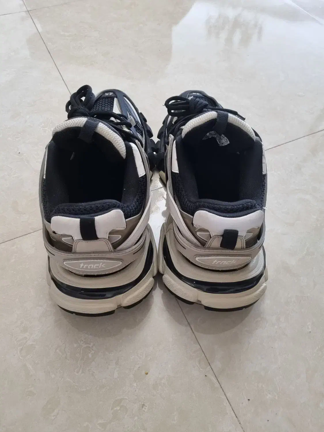 کتانی بالنسیاگا|کیف، کفش، کمربند|تهران, افسریه شمالی|دیوار