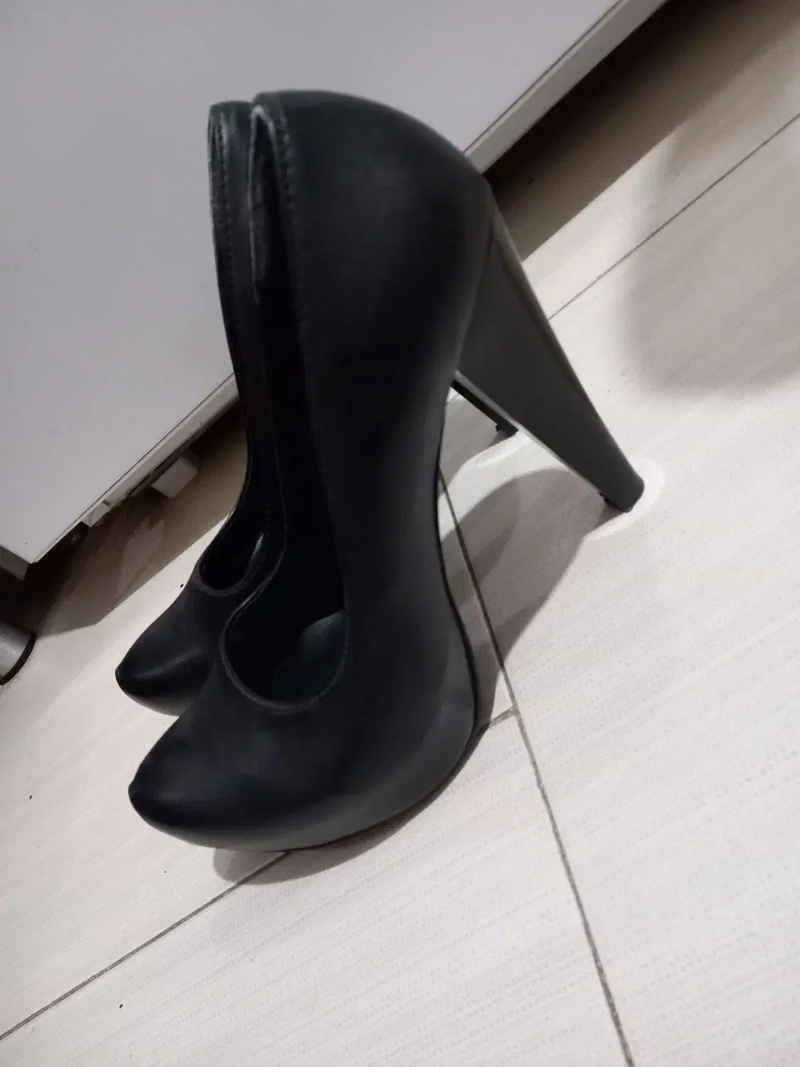 کفس مجلسی|کیف، کفش، کمربند|بیرجند, |دیوار