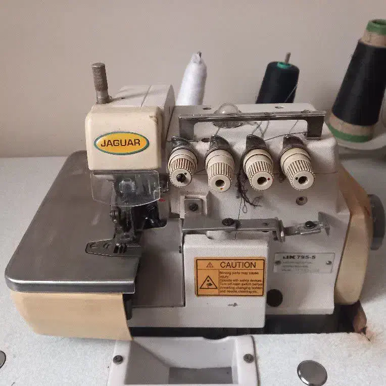 سردوز 5نخ جگوار|چرخ خیاطی و ریسندگی|پاکدشت, پاکدشت (مامازند)|دیوار