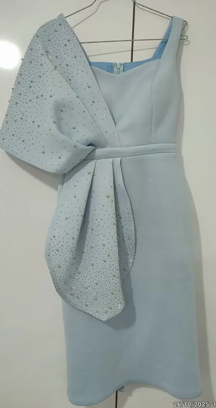 لباس مجلسیو کفش|لباس|فامنین, |دیوار