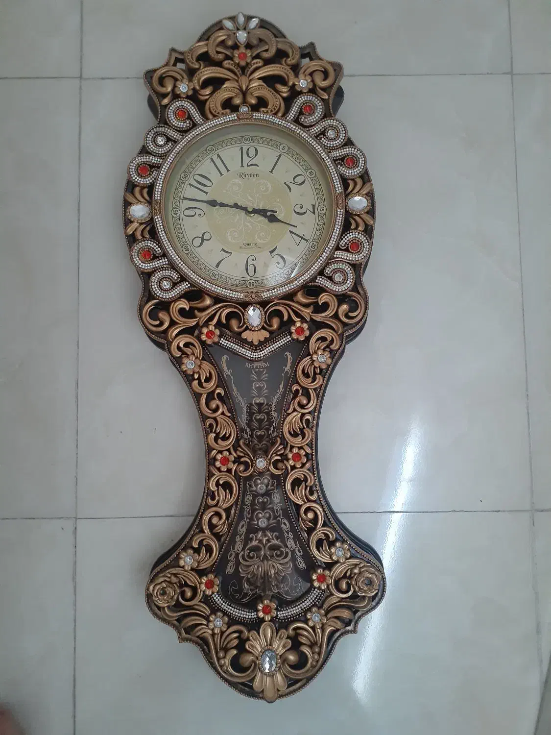 ساعت دیواری همراه با کارتن|ساعت دیواری و تزئینی|ملایر, |دیوار