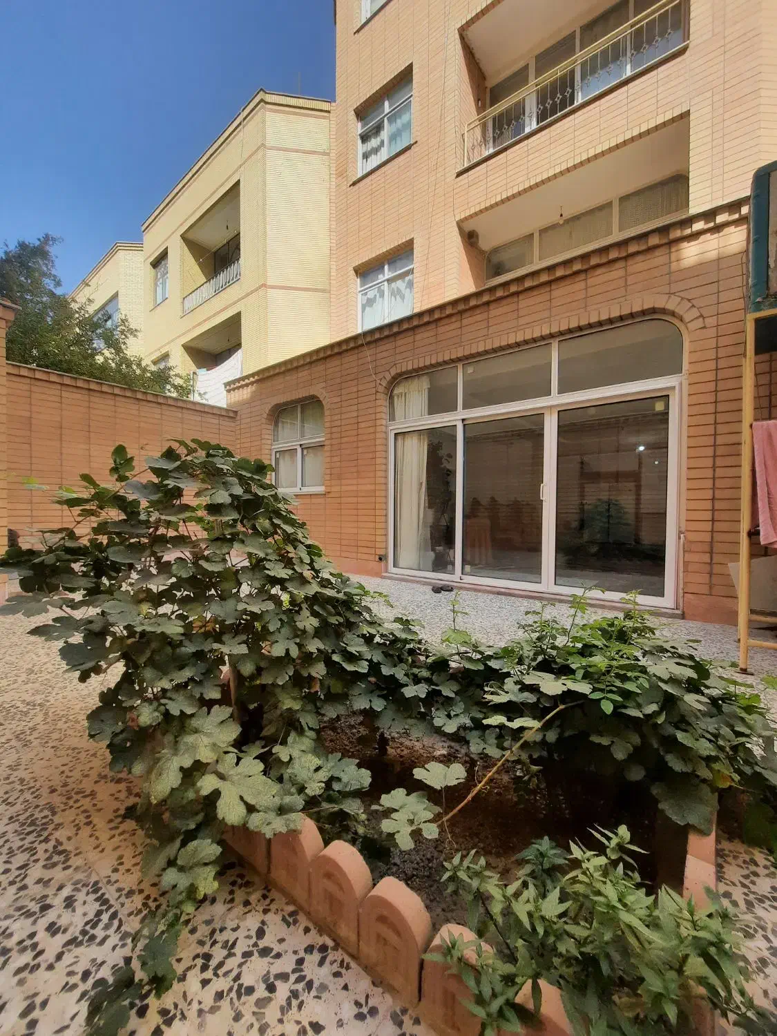 فروش  اپارتمان ۸۰متری حیاط اختصاصی۵۵متری باپارکینگ|فروش آپارتمان|اصفهان, الهیه|دیوار