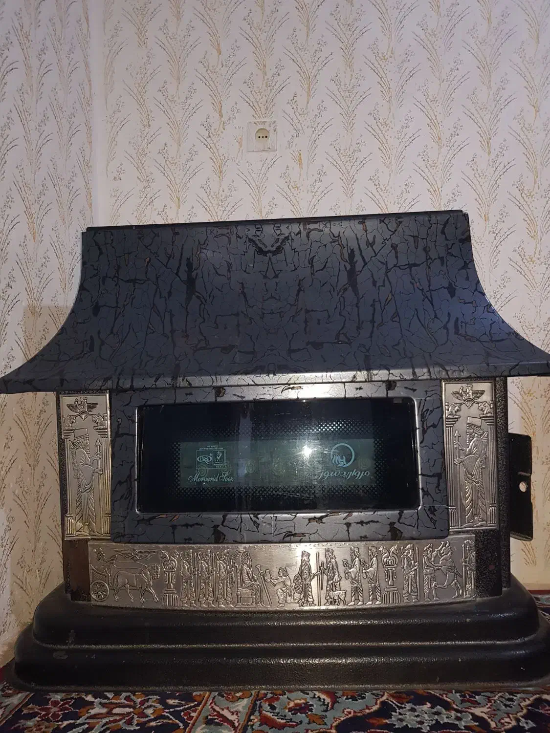 بخاری طرح شومینه در حد نو آک آک قیمت مناسب|بخاری، هیتر، شومینه|صحنه, |دیوار