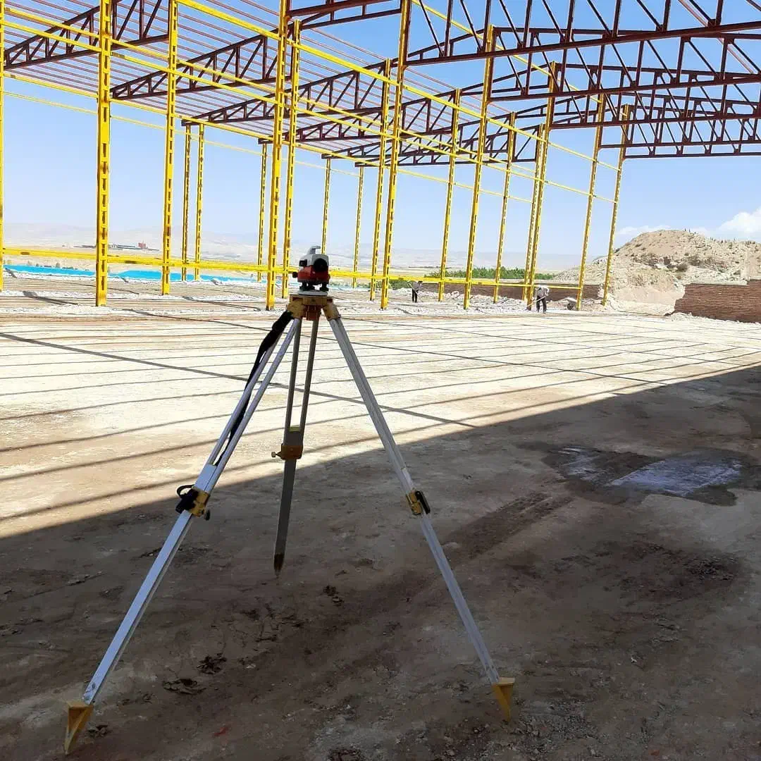 بتن ریزی ماله پروانه قالبندی ایزوگام آسفالت شیار|خدمات پیشه و مهارت|اصفهان, نقش جهان|دیوار