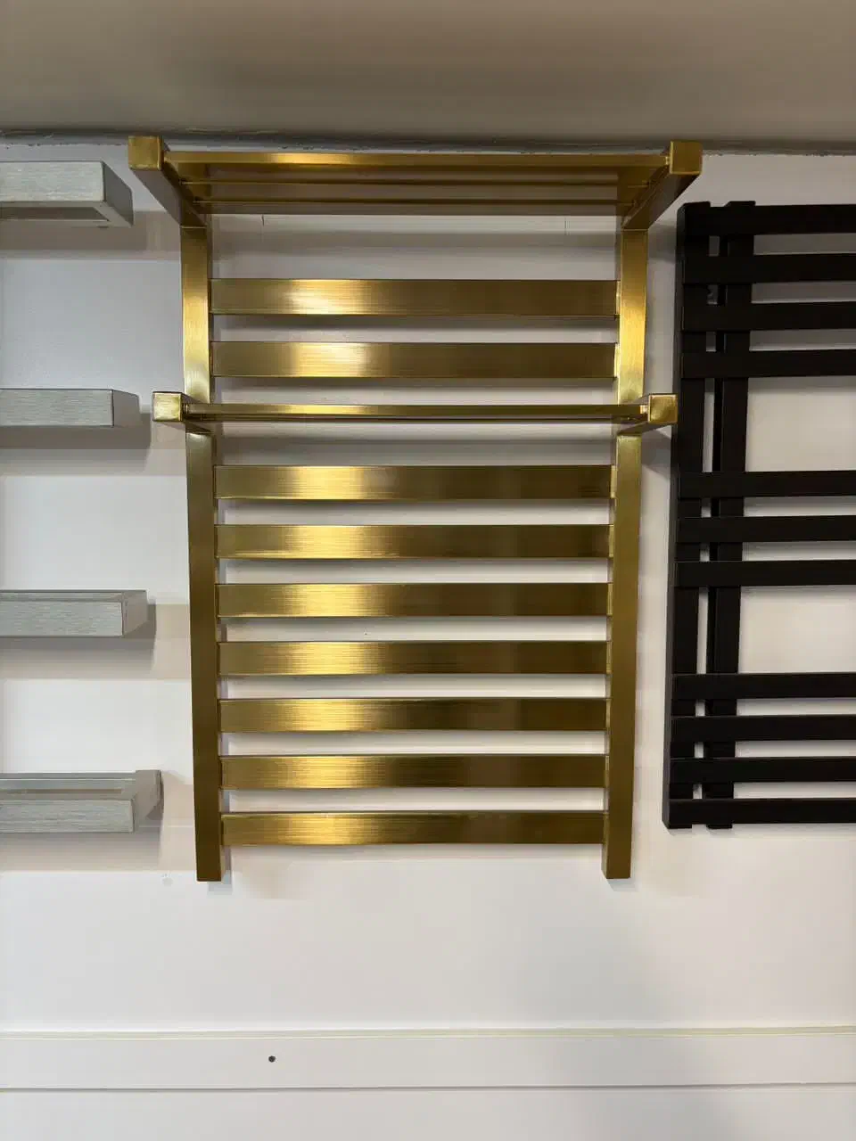 رادیاتور حوله خشک کن استیل طاقچه دار تمام ابعاد|آبگرمکن، پکیج، شوفاژ|تهران, شادآباد|دیوار