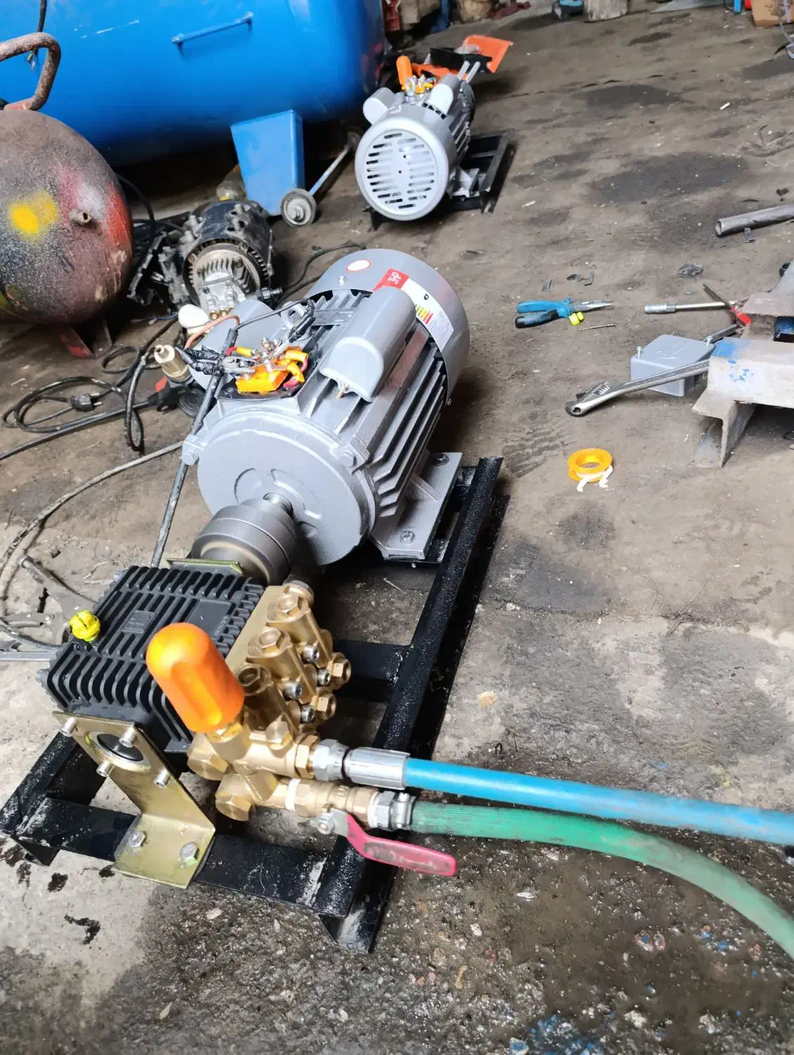 راه اندازی و نصب کارواش و پمپ باد خرید و فروش|ماشین‌آلات صنعتی|مشهد, کشاورز|دیوار