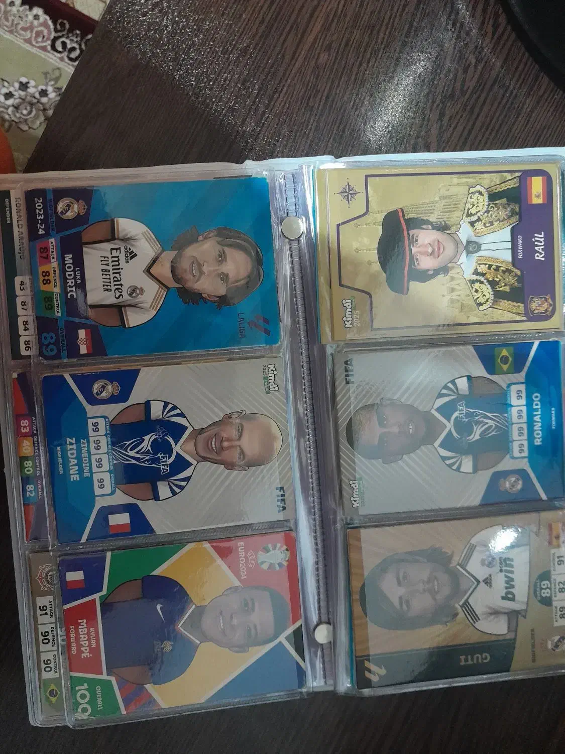 کیمدی|اسباببازی|فومن, |دیوار