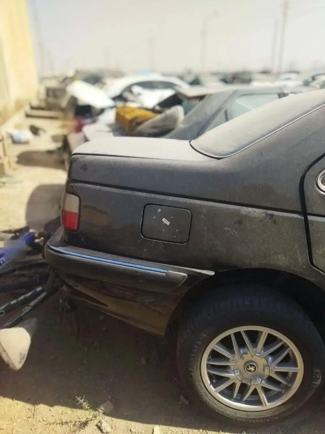 خودروپژوپارس. مشکی تصادفی|خودرو سواری و وانت|شاهینشهر, عطار|دیوار