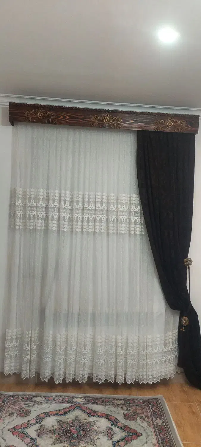 پرده سالن.|پرده، رانر، رومیزی|رشت, باهنر|دیوار