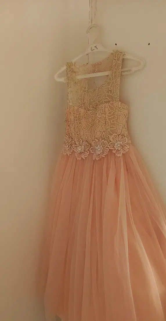 لباس عروس دخترانه نو|کفش و لباس بچه|هشتگرد, هشتگرد قدیم|دیوار