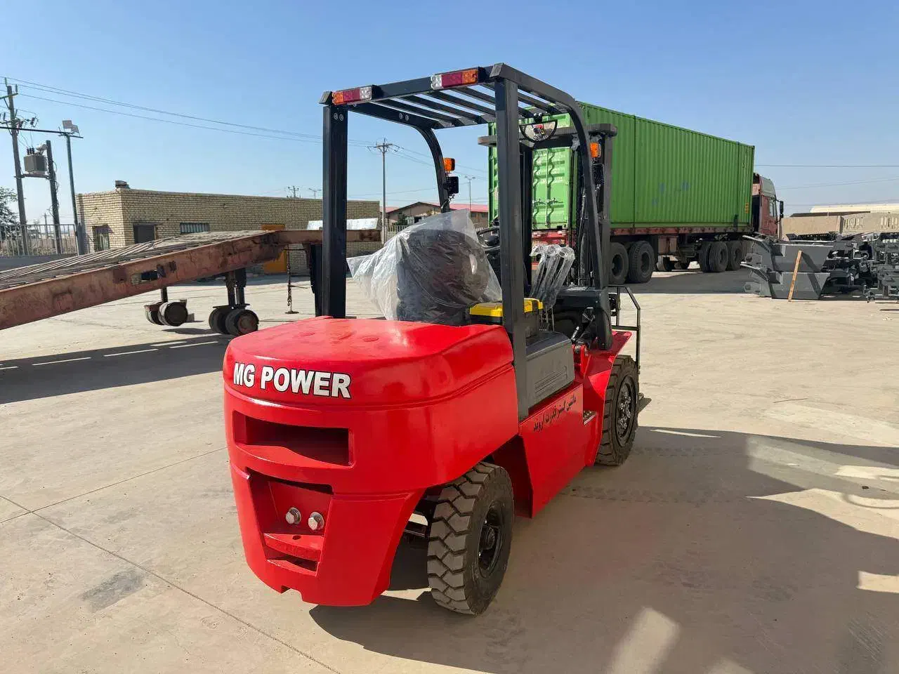 لیفتراک 3 تن تحویلی خط تولید|خودرو سنگین|شیراز, آزادگان|دیوار