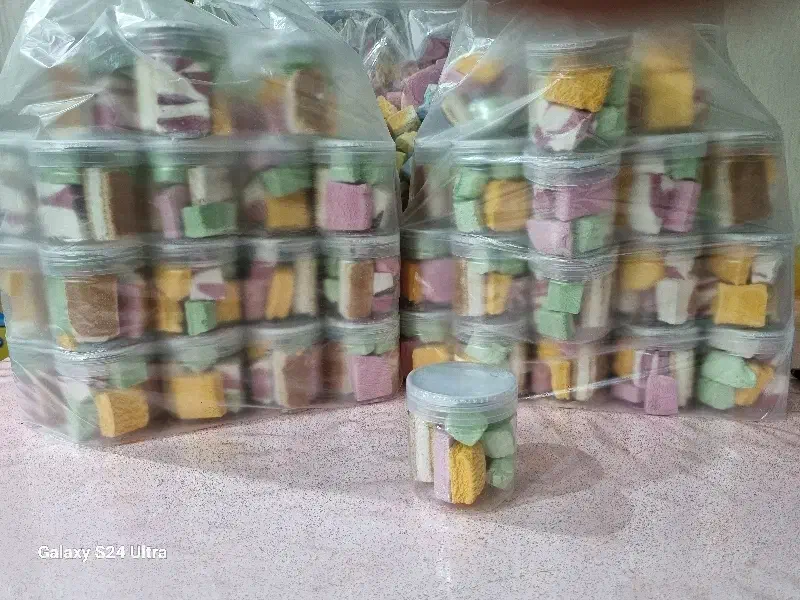 عمده فروشی و پخش بستنی خشک|عمدهفروشی|رشت, منظریه|دیوار