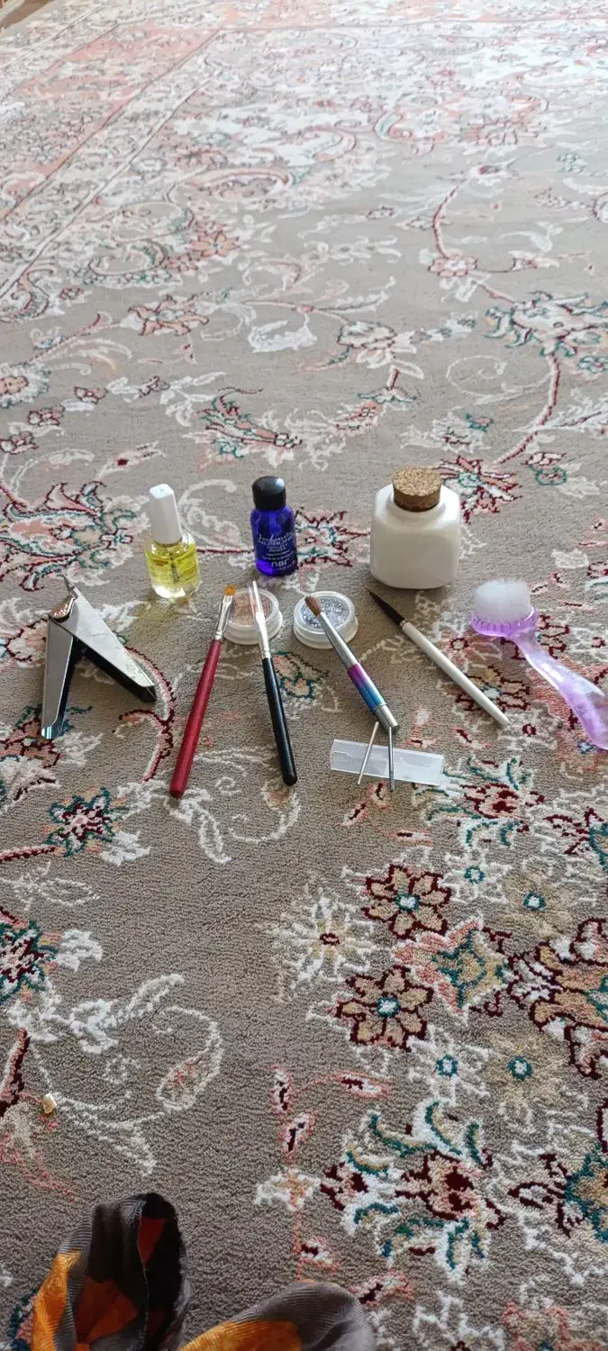 وسایل ناخن کاری در حد چند روز استفاده شده|آرایشی، بهداشتی، درمانی|شاهین دژ, |دیوار