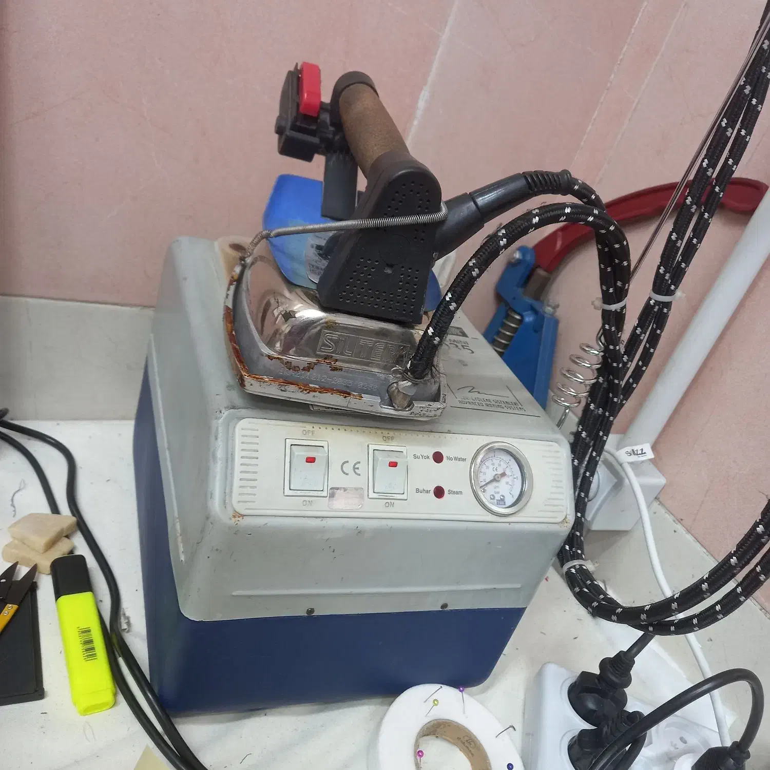 چرخ راسته جک دینام سرخود سردوز ۵ نخ اتو سیلتر اصل|چرخ خیاطی و ریسندگی|تهران, شاهین|دیوار