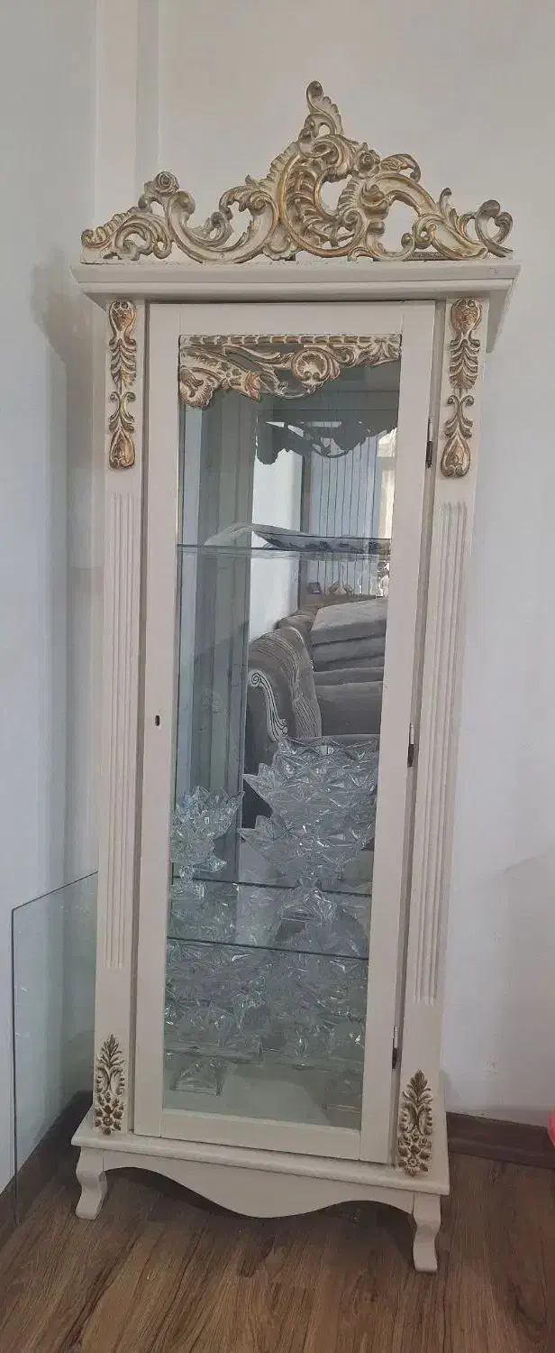 بوفه تاج دار|بوفه، ویترین، کنسول|نظرآباد, نظرآباد|دیوار