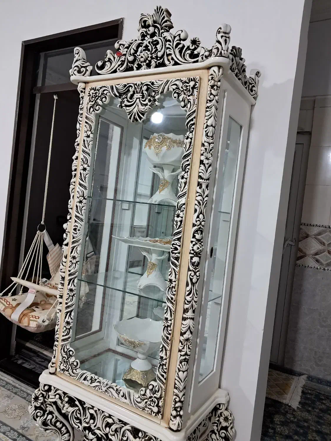 بوفه در حد نو|بوفه، ویترین، کنسول|هشترود, |دیوار